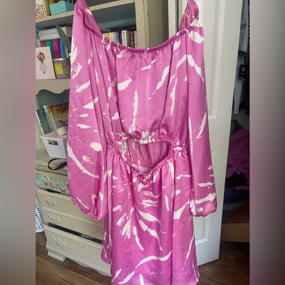 Satin Cut Out Dress💕 - Picture 12 of 15